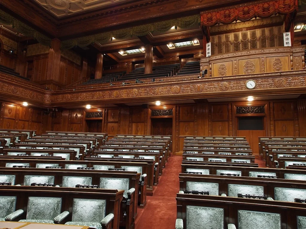 参議院本会議場の内部