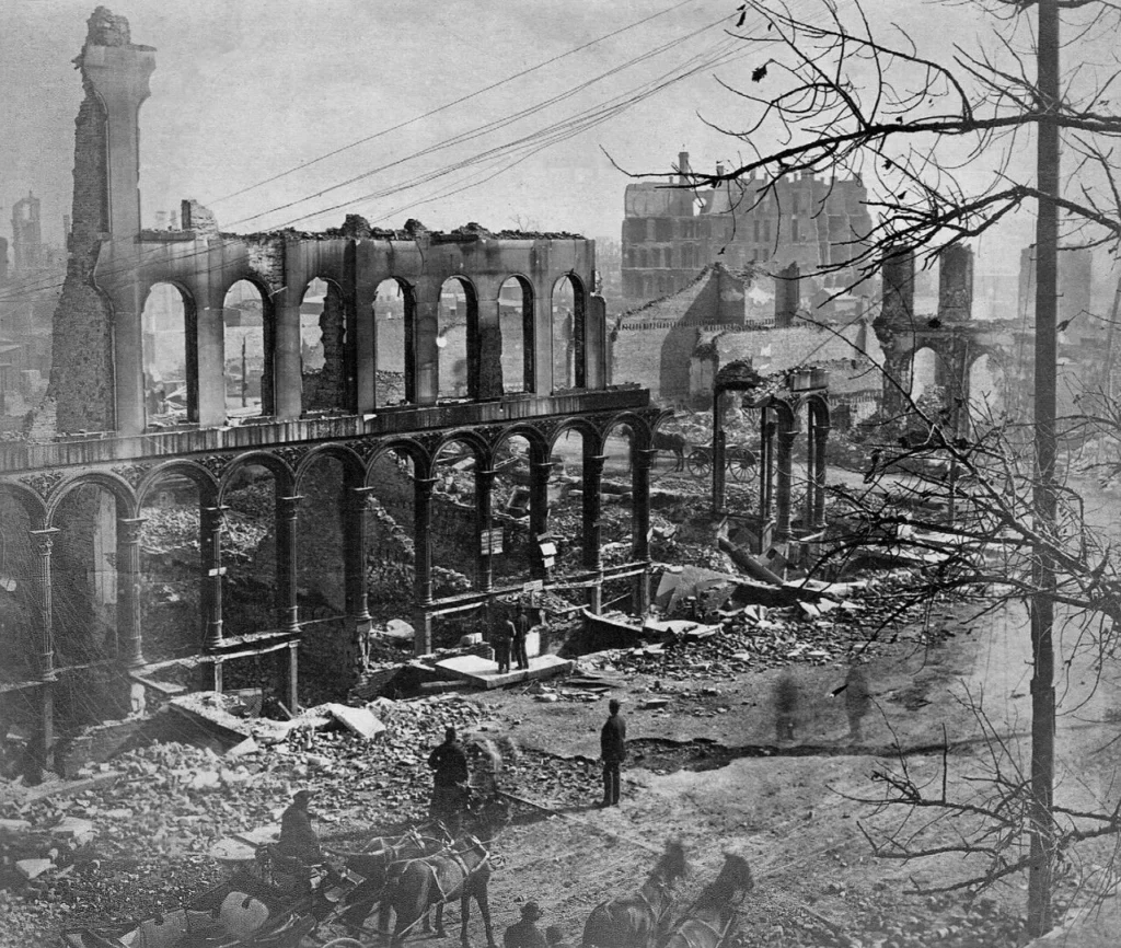 1871年のシカゴ大火で焼失した建物と市街地