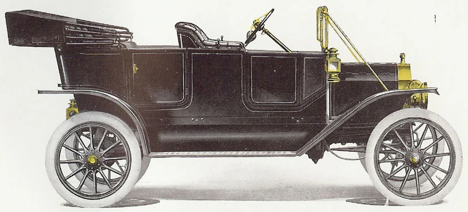 1912年のカタログに掲載されたフォード・モデルTツーリングカー