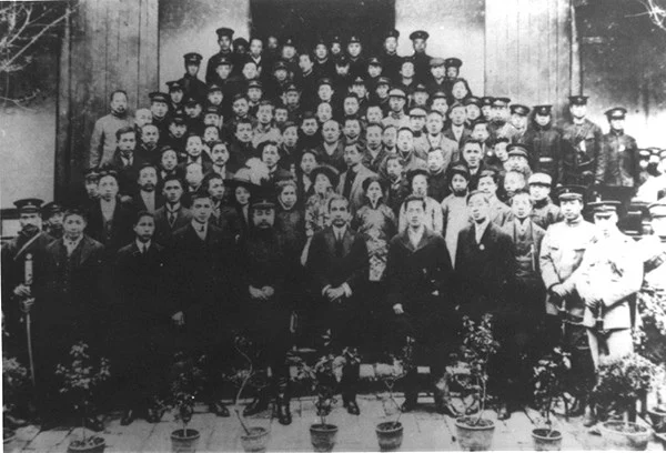 1912年、武昌での孫文と黎元洪ら