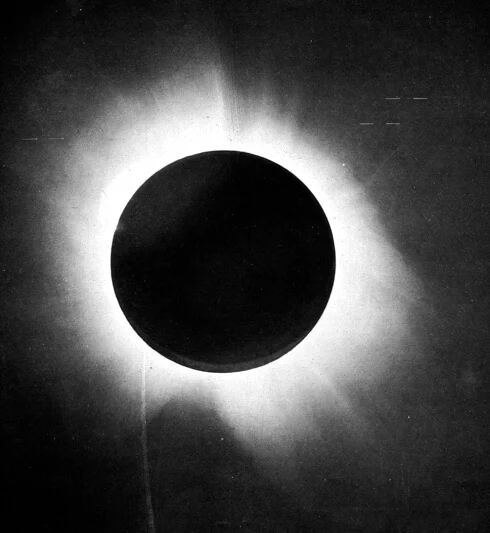 一般相対性理論の検証に使われた1919年5月29日の皆既日食写真
