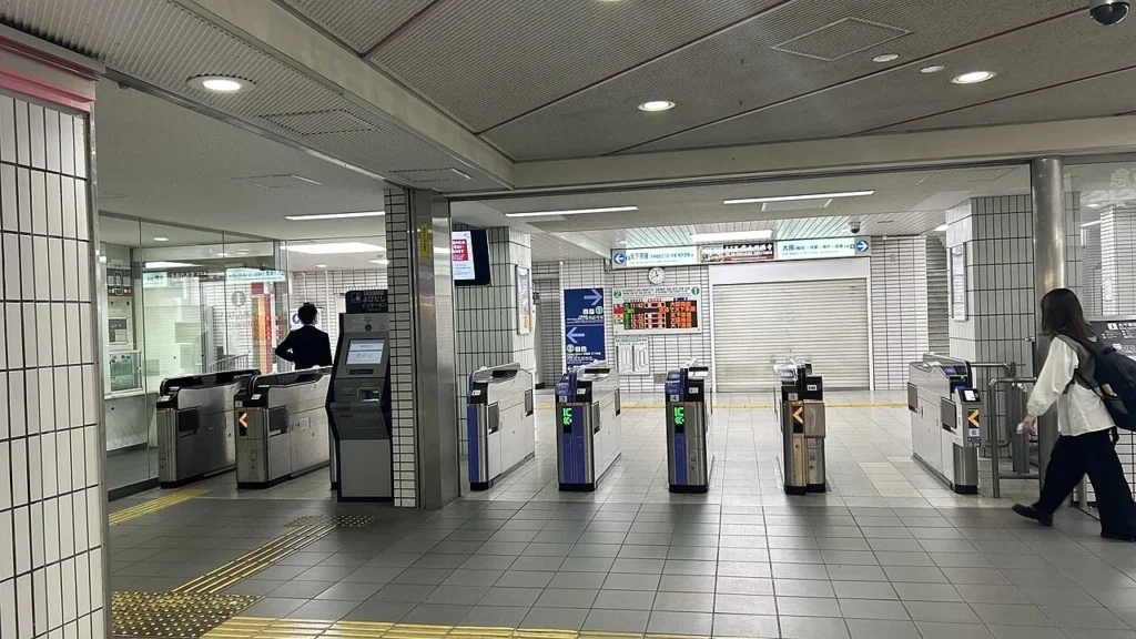 阪急北千里駅の改札口