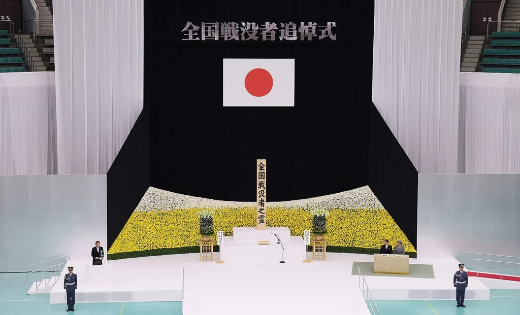 日本武道館で行われた全国戦没者追悼式の写真