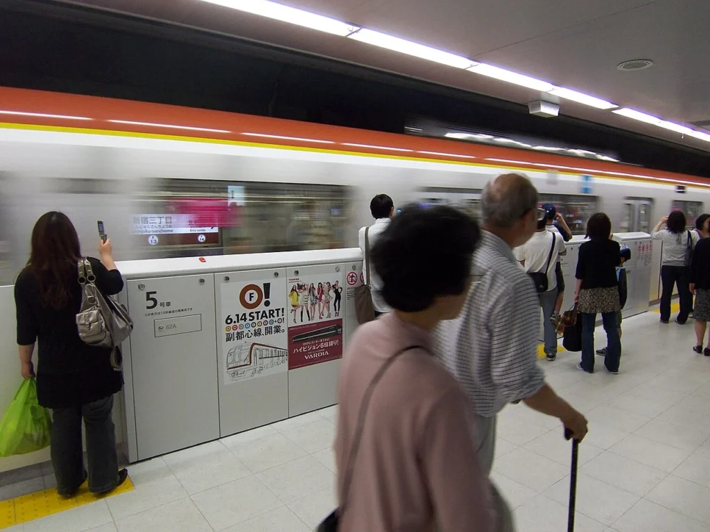 東京メトロ副都心線が開業した日の駅構内