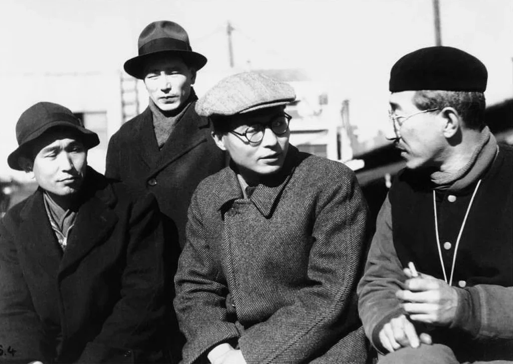 黒澤明、本多猪四郎、谷口千吉、山本嘉次郎の写真
