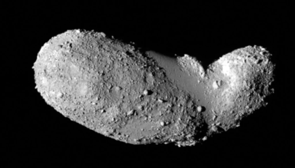 探査機はやぶさが撮影した小惑星イトカワ