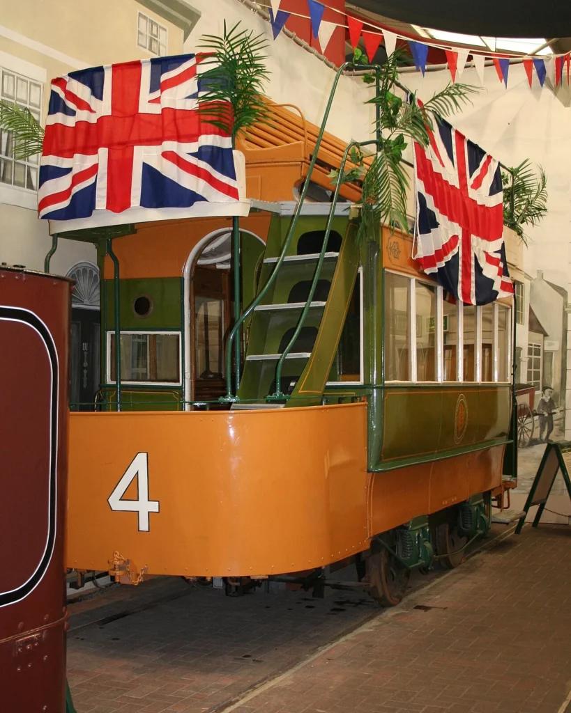 1885年に製造されたブラックプール電気軌道の4号電車