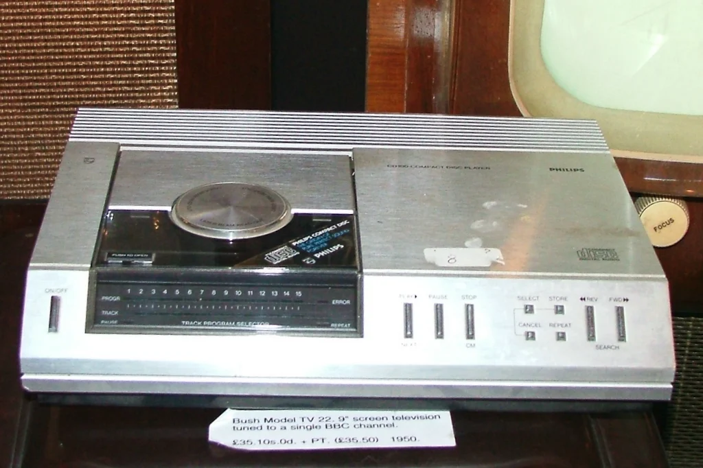 フィリップス製CD100プレーヤーの写真