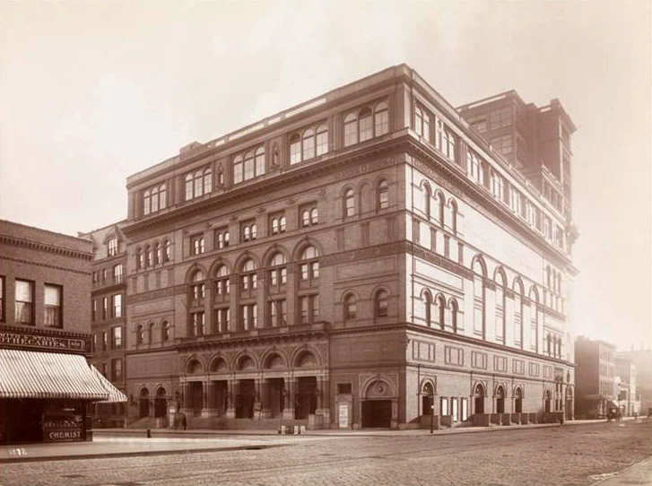 1895年当時のニューヨークのカーネギーホール