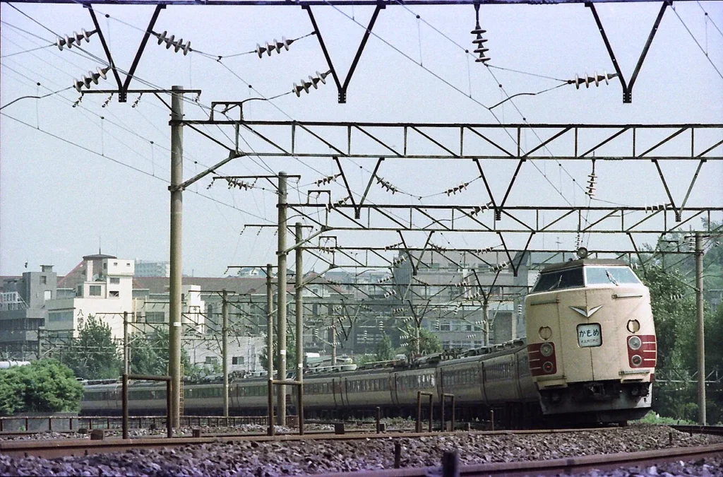 485系の特急「かもめ」