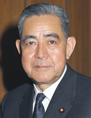 内閣総理大臣就任時の佐藤栄作