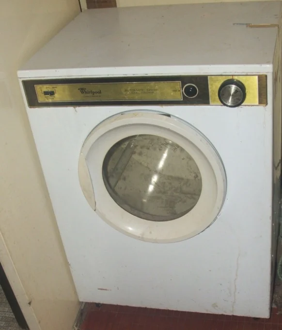 家庭用の電気衣類乾燥機