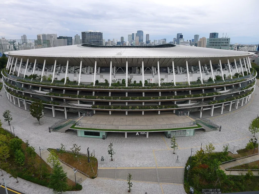 国立競技場の外観を撮影した写真