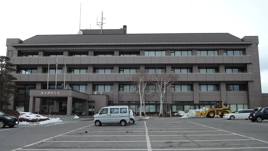 長野県諏訪郡富士見町の町役場