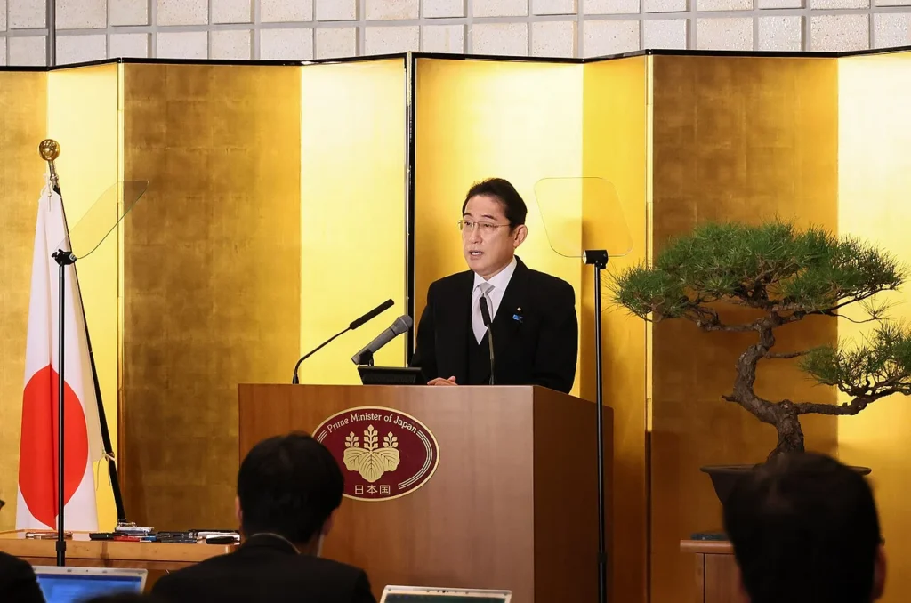 伊勢で年頭記者会見を行う岸田首相