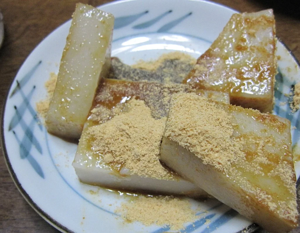 船橋屋のくず餅の写真
