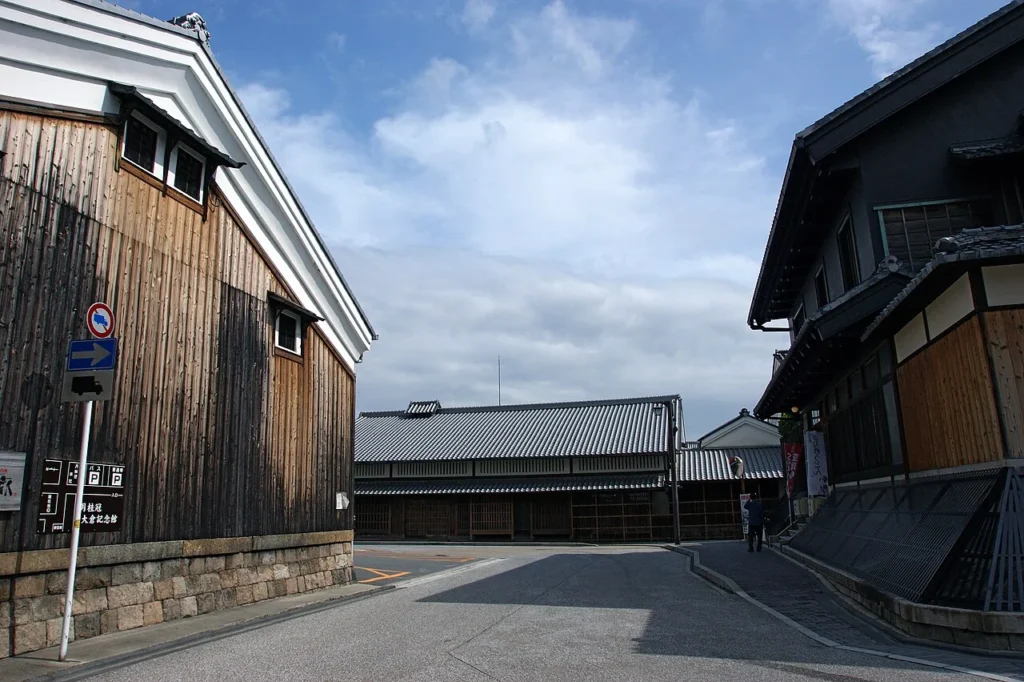 月桂冠大倉記念館などの建物の写真