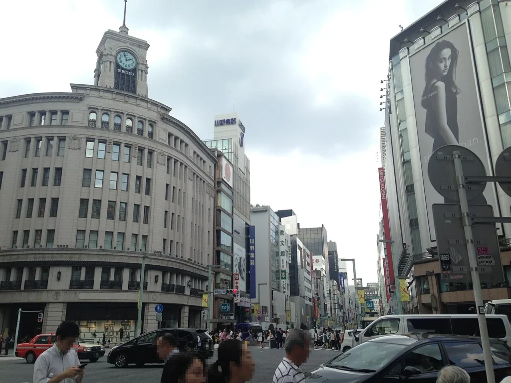 銀座四丁目交差点の写真