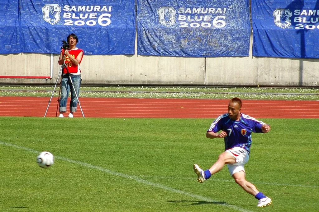 2006年FIFAワールドカップで準備運動をする中田英寿の写真