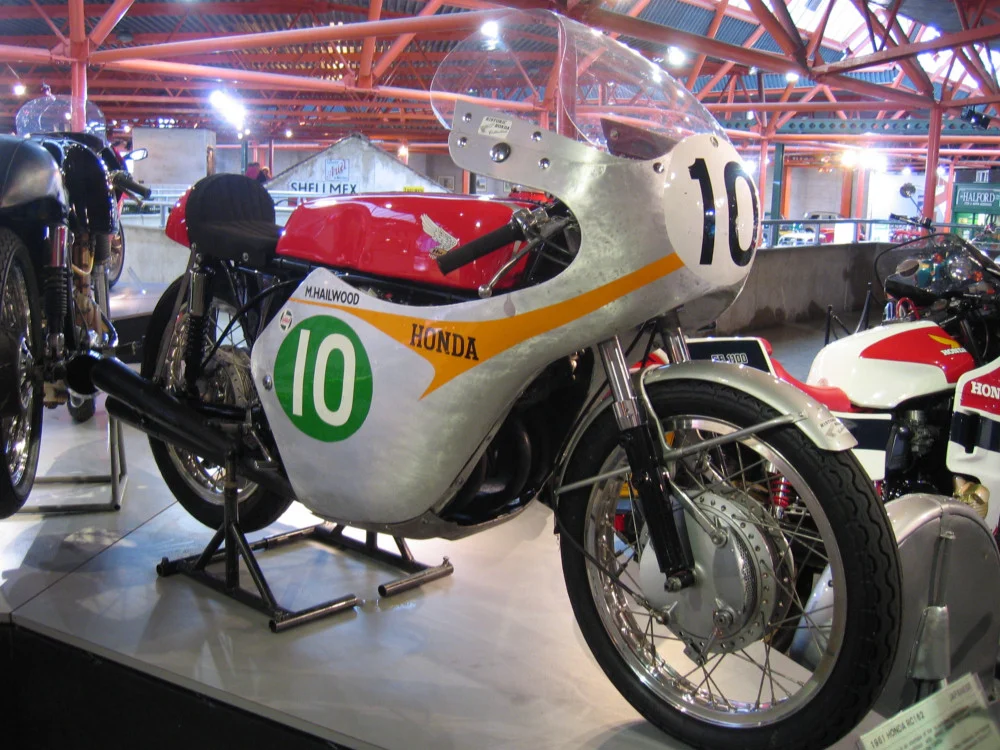 マイク・ヘイルウッドが1961年に使用したホンダRC162