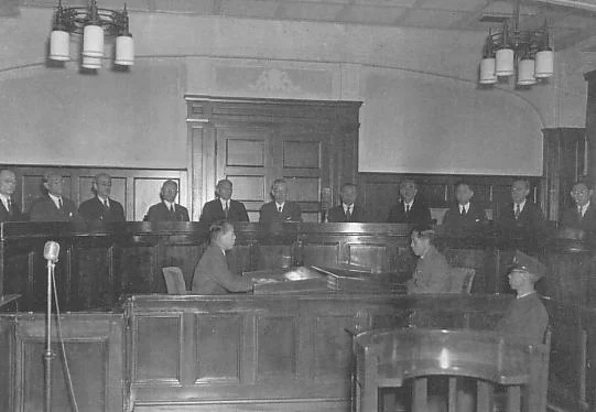 1947年当時の日本の最高裁判所法廷