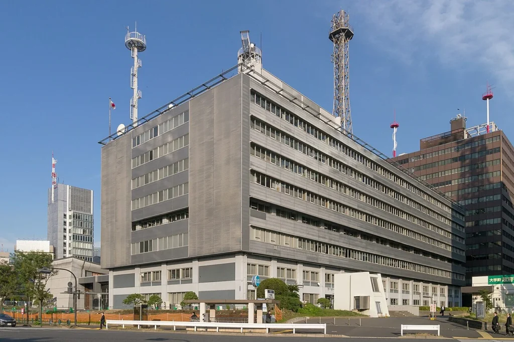 東京・大手町にあった気象庁庁舎の写真