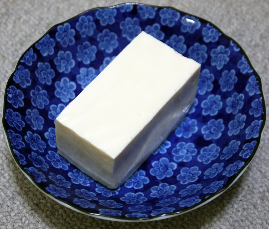 日本の絹ごし豆腐の写真