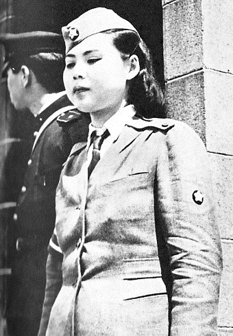 1946年頃の日本の女性警察官