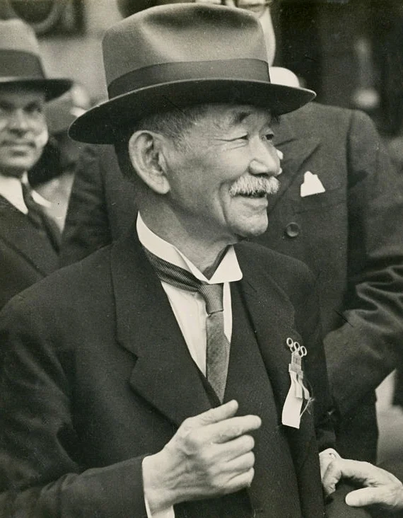 1940年東京オリンピックの開催決定を喜ぶ嘉納治五郎