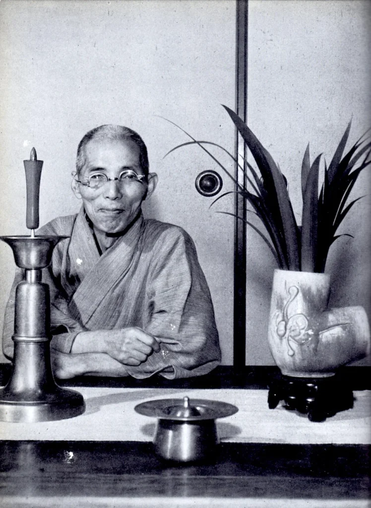 陶芸家・河井寛次郎の肖像写真