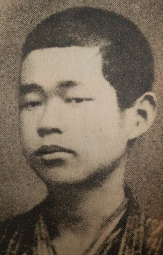 小説家・菊池寛の肖像写真