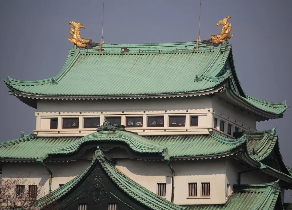 名古屋城天守の金鯱の写真