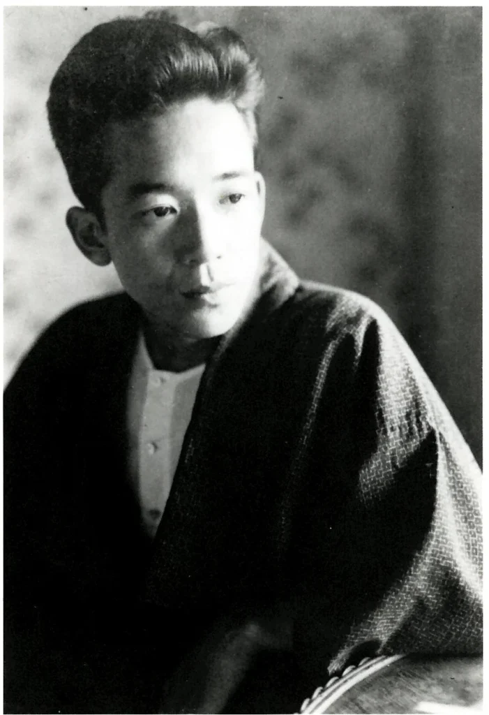 小説家・牧野信一の肖像写真