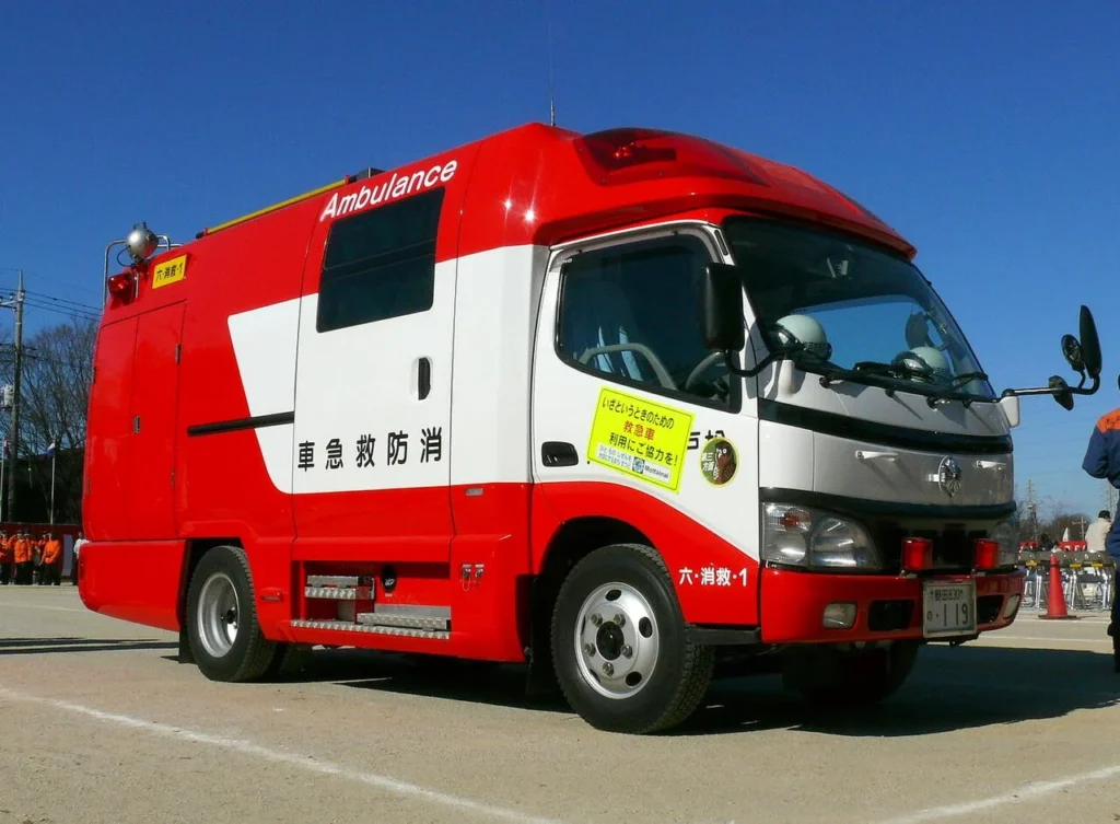 松戸市消防局の消防救急車の写真
