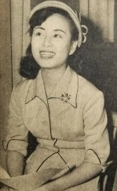 歌手・美空ひばりの肖像写真
