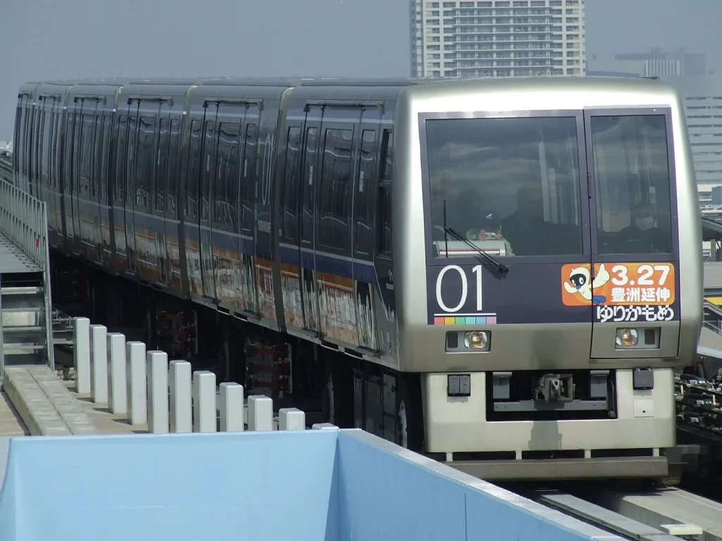 ゆりかもめ7000系1次車の写真