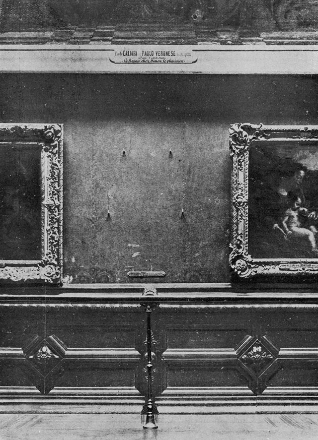 モナリザ盗難後に絵がなくなったルーヴル美術館の壁
