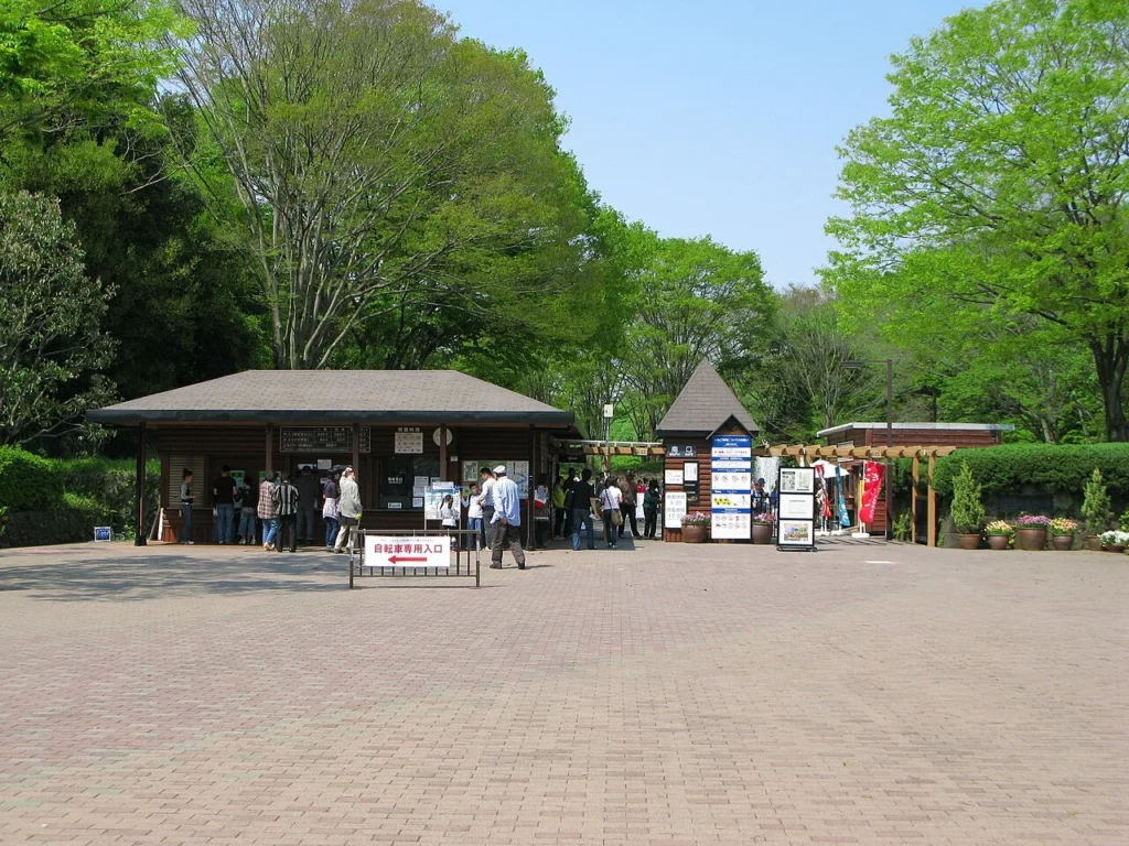 国営武蔵丘陵森林公園の南口