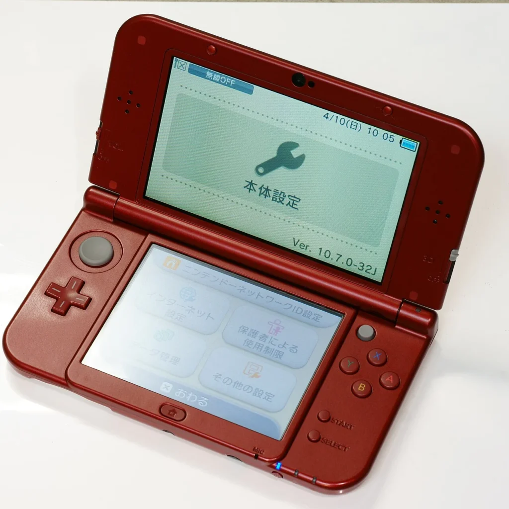 携帯ゲーム機New Nintendo 3DS LLの写真