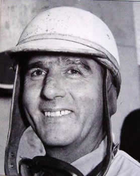 第1回F1世界選手権レースで優勝したジュゼッペ・ファリーナ