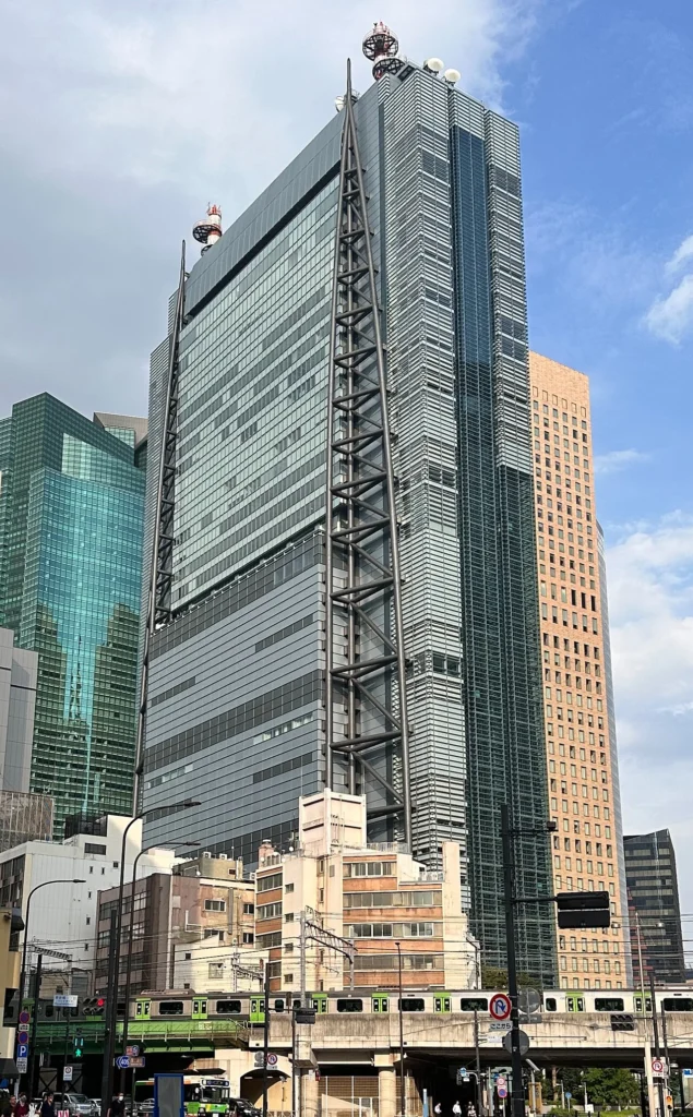 東京・汐留に建つ日本テレビタワー