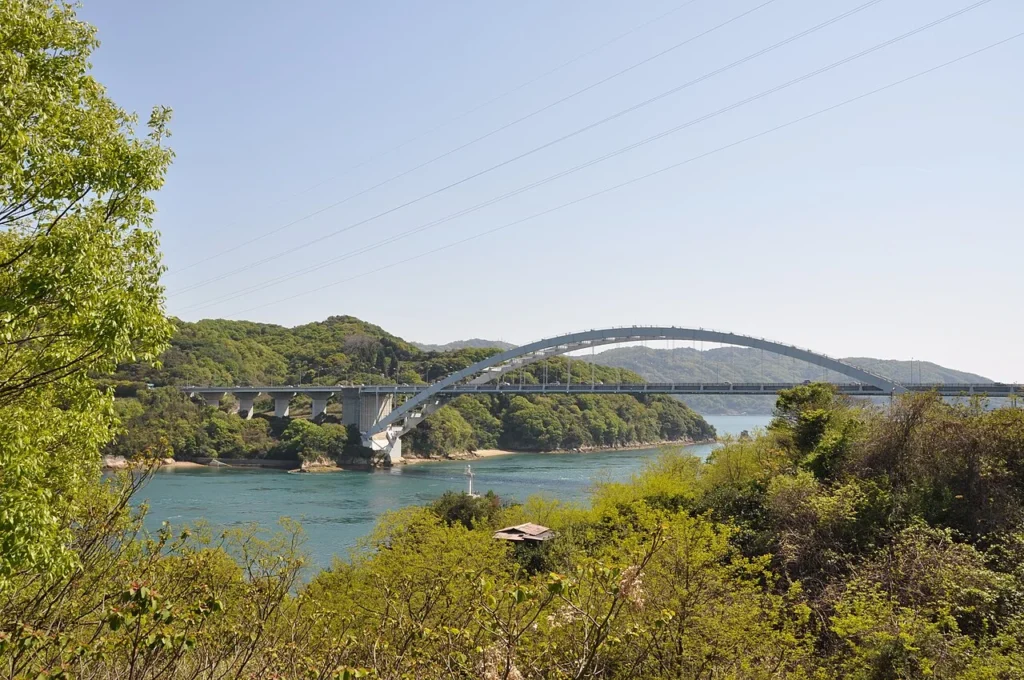 愛媛県の大三島橋の写真