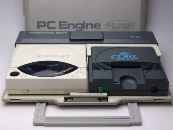 PCエンジン用CD-ROM2とインターフェースユニット