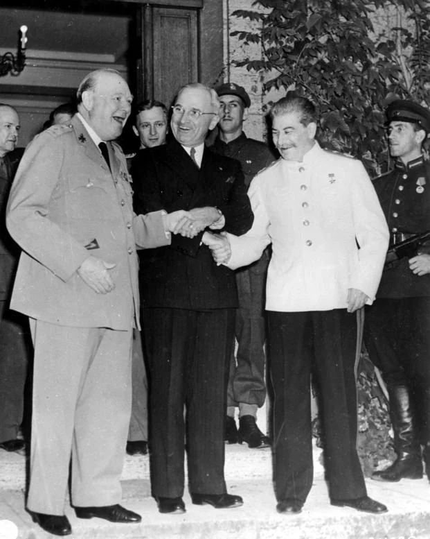 1945年のポツダム会談に出席した各国首脳