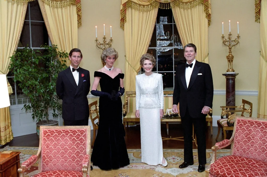 レーガン大統領夫妻とチャールズ皇太子・ダイアナ妃の写真