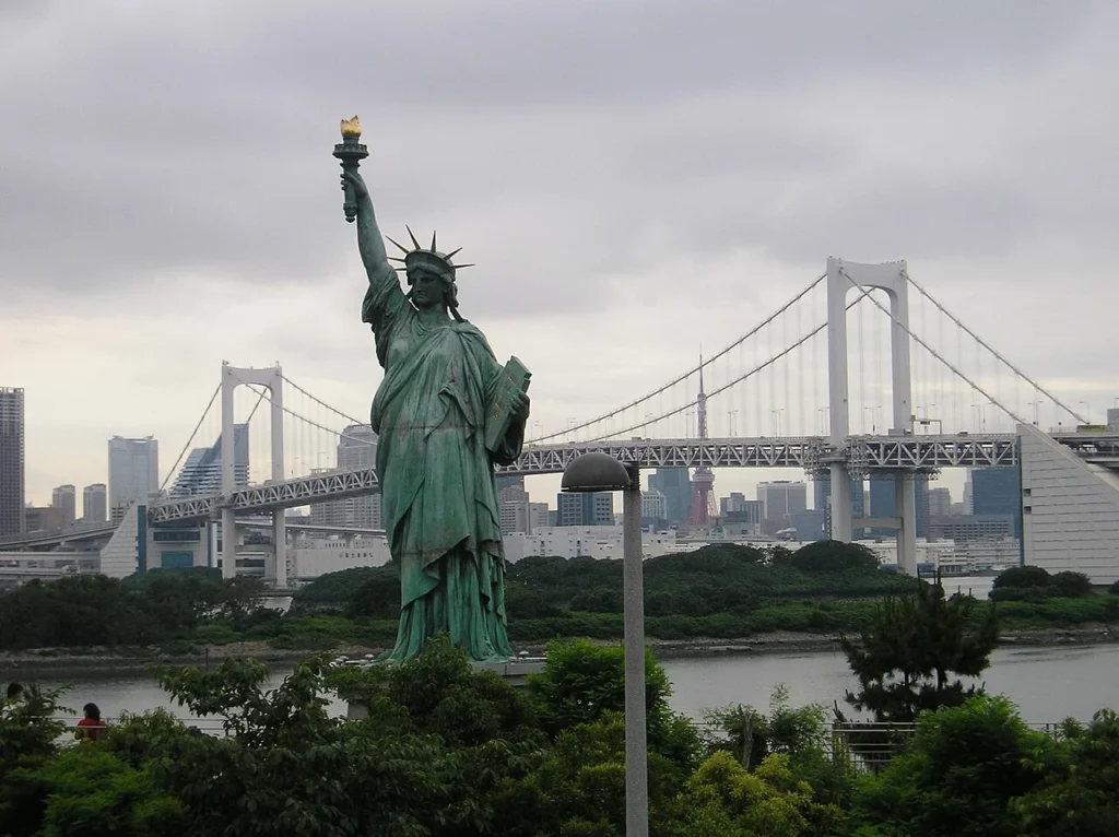 東京・お台場のレインボーブリッジの写真