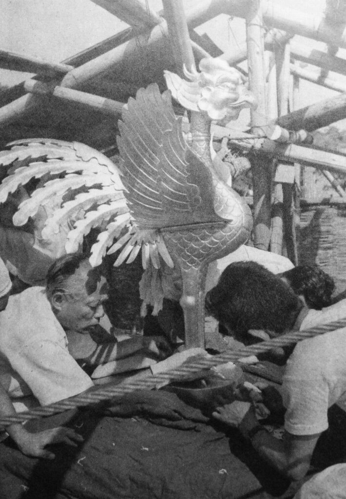 1955年に行われた金閣寺再建工事の様子