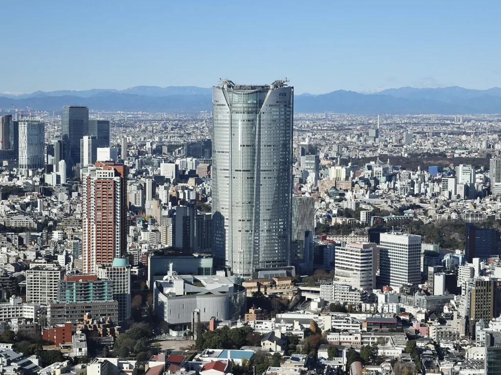 東京タワーから見た六本木ヒルズの全景