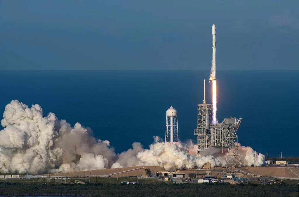 再使用されたファルコン9ロケットによるSES-10の打ち上げ