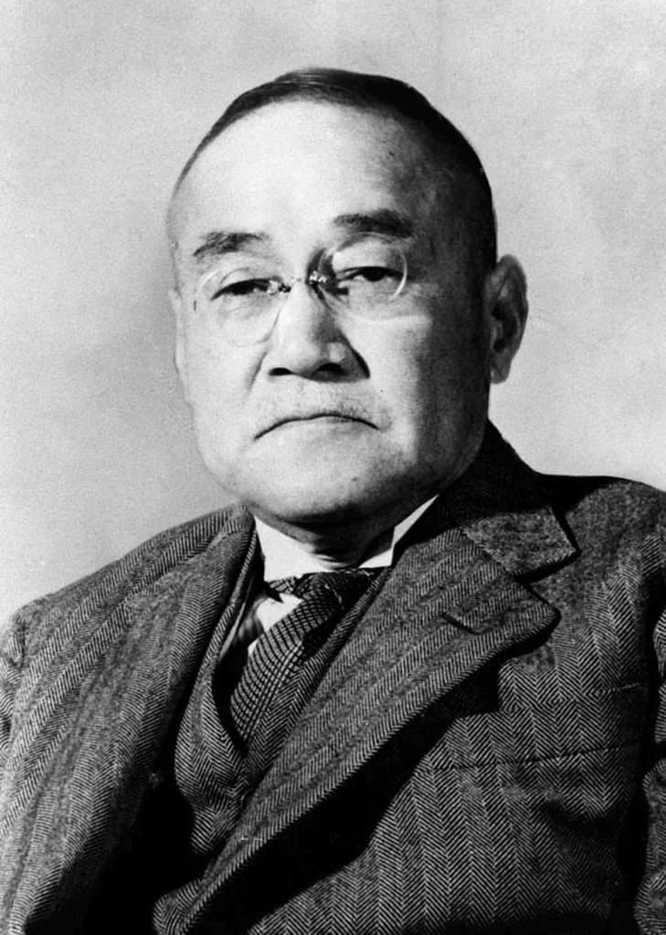 スーツ姿の内閣総理大臣・吉田茂の肖像写真